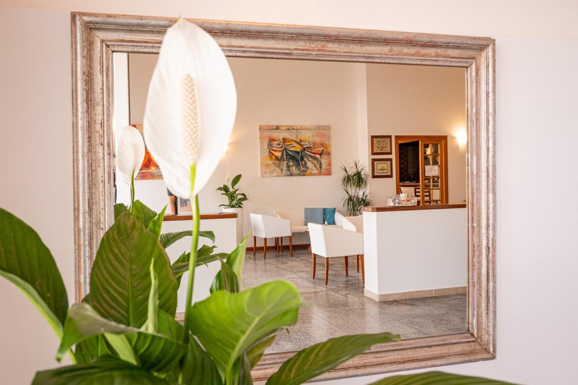Hotel Il Gabbiano Alghero Exterior photo