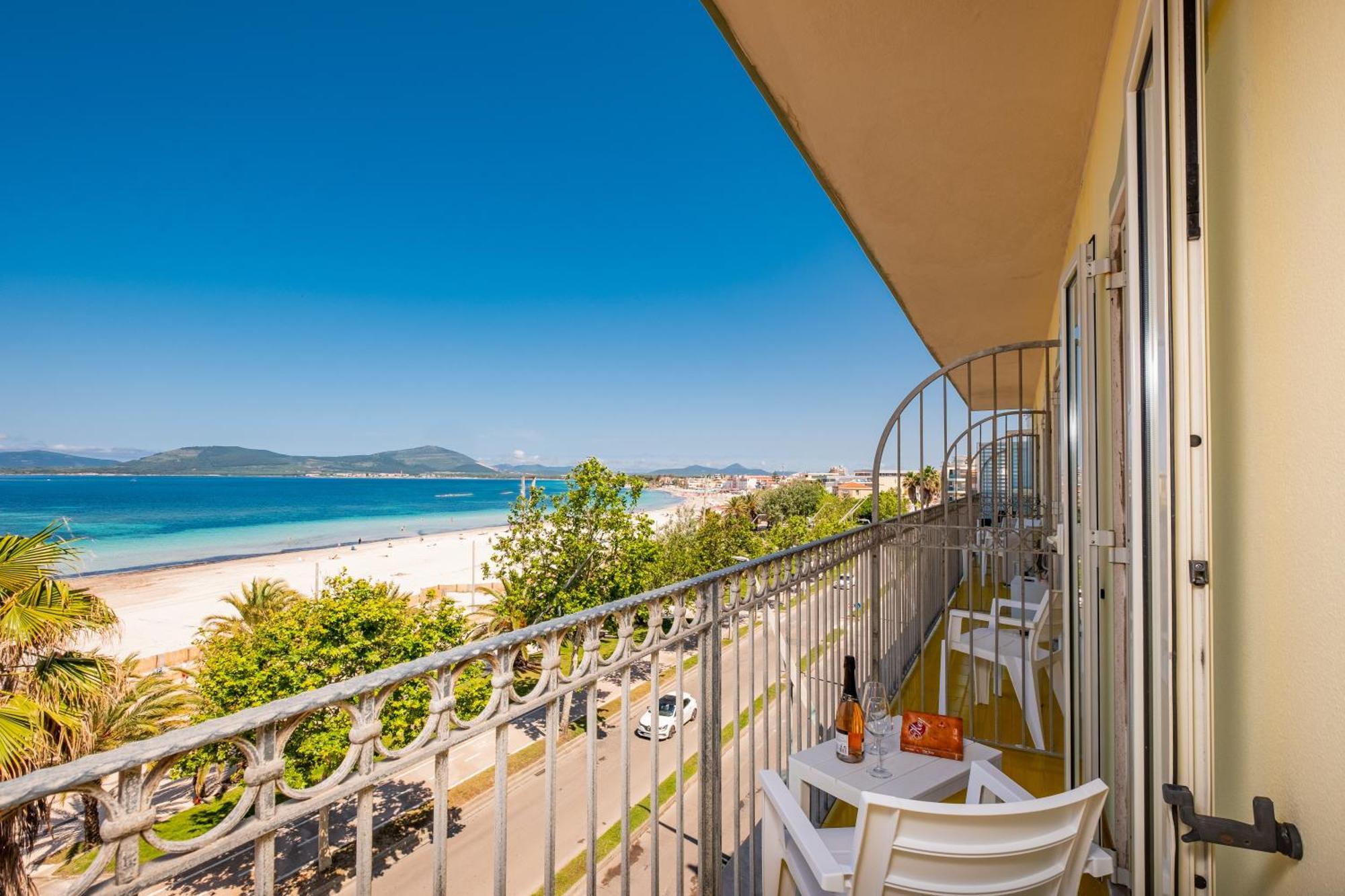 Hotel Il Gabbiano Alghero Exterior photo