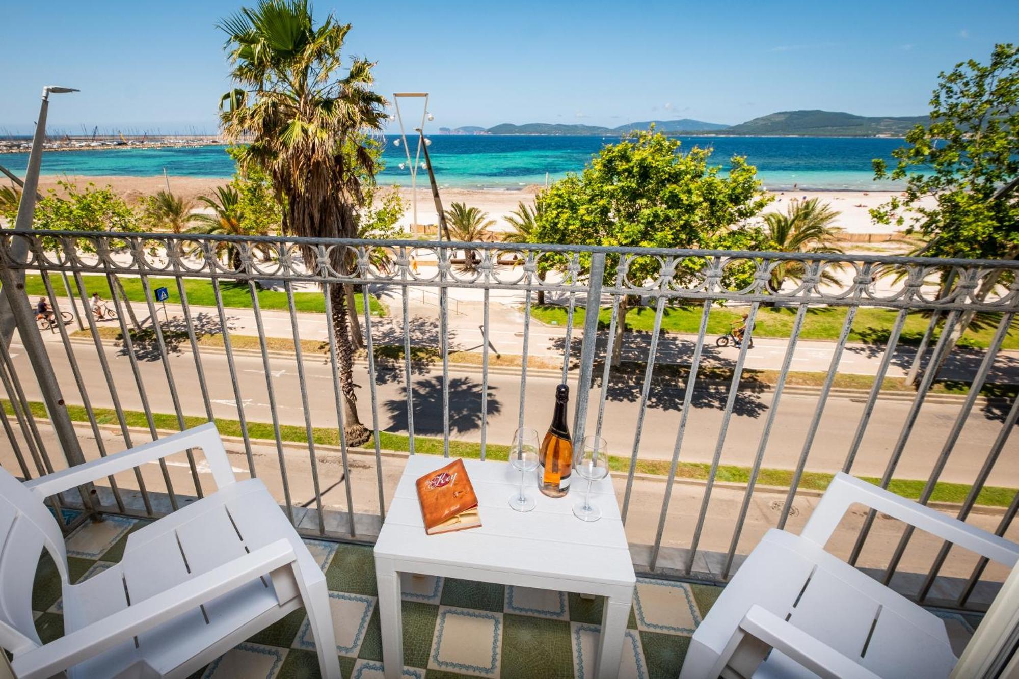 Hotel Il Gabbiano Alghero Exterior photo